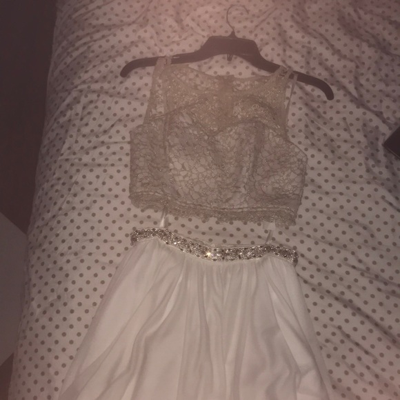 Homecoming dress - Picture 2 of 4